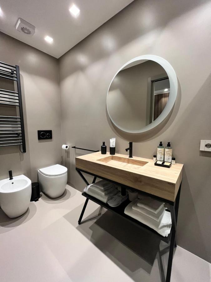 My Milano Repubblica Luxury Rooms Екстер'єр фото